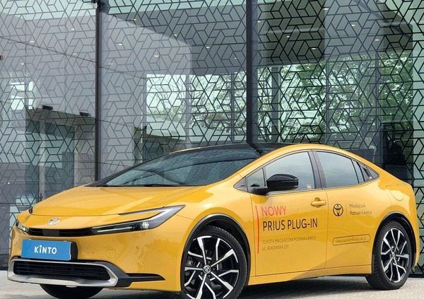 Toyota Prius cena 209900 przebieg: 6880, rok produkcji 2023 z Pleszew małe 596